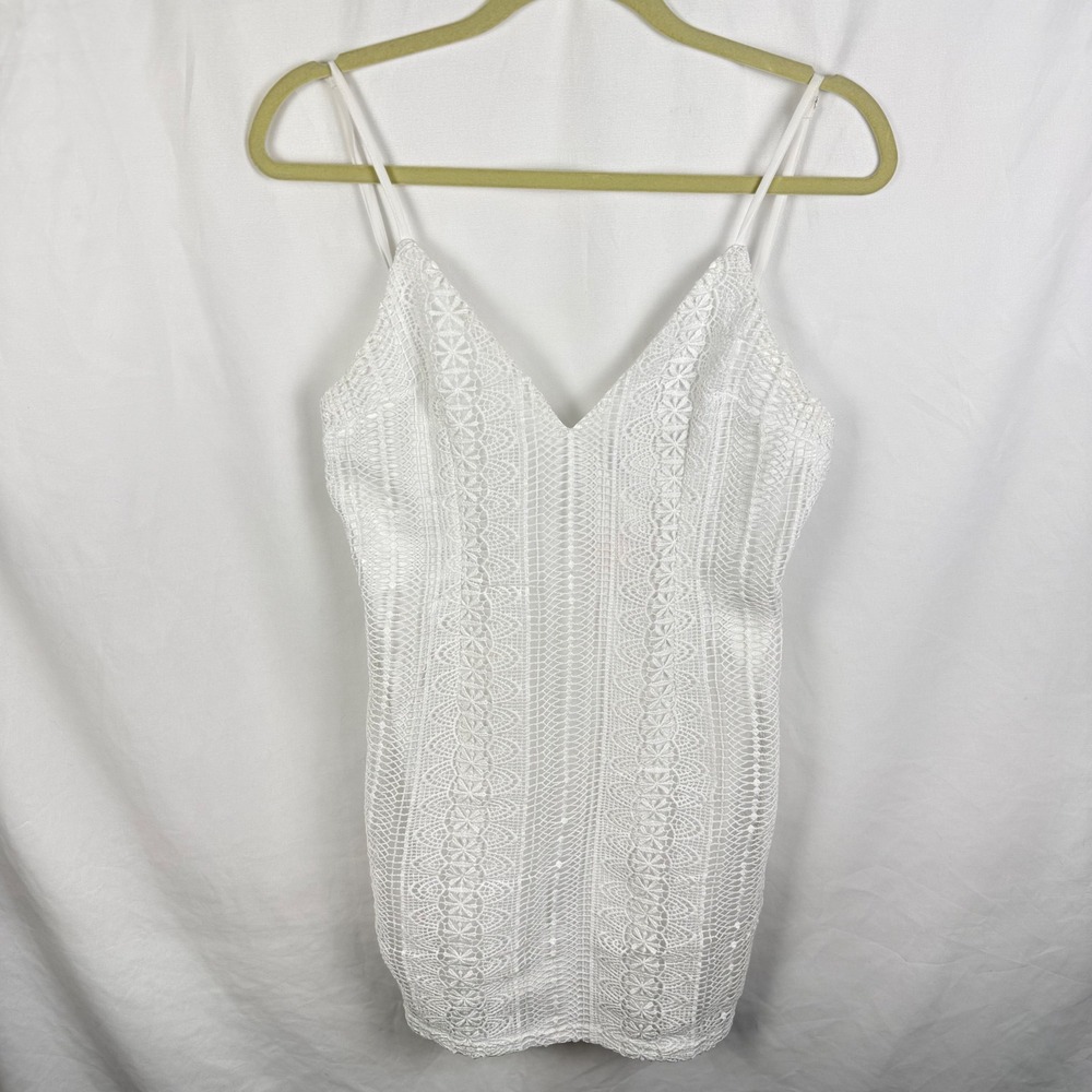 Showpo Simple White Lace Mini Dress V-Neck Sz 8 Bridal Coquette Festival Boho